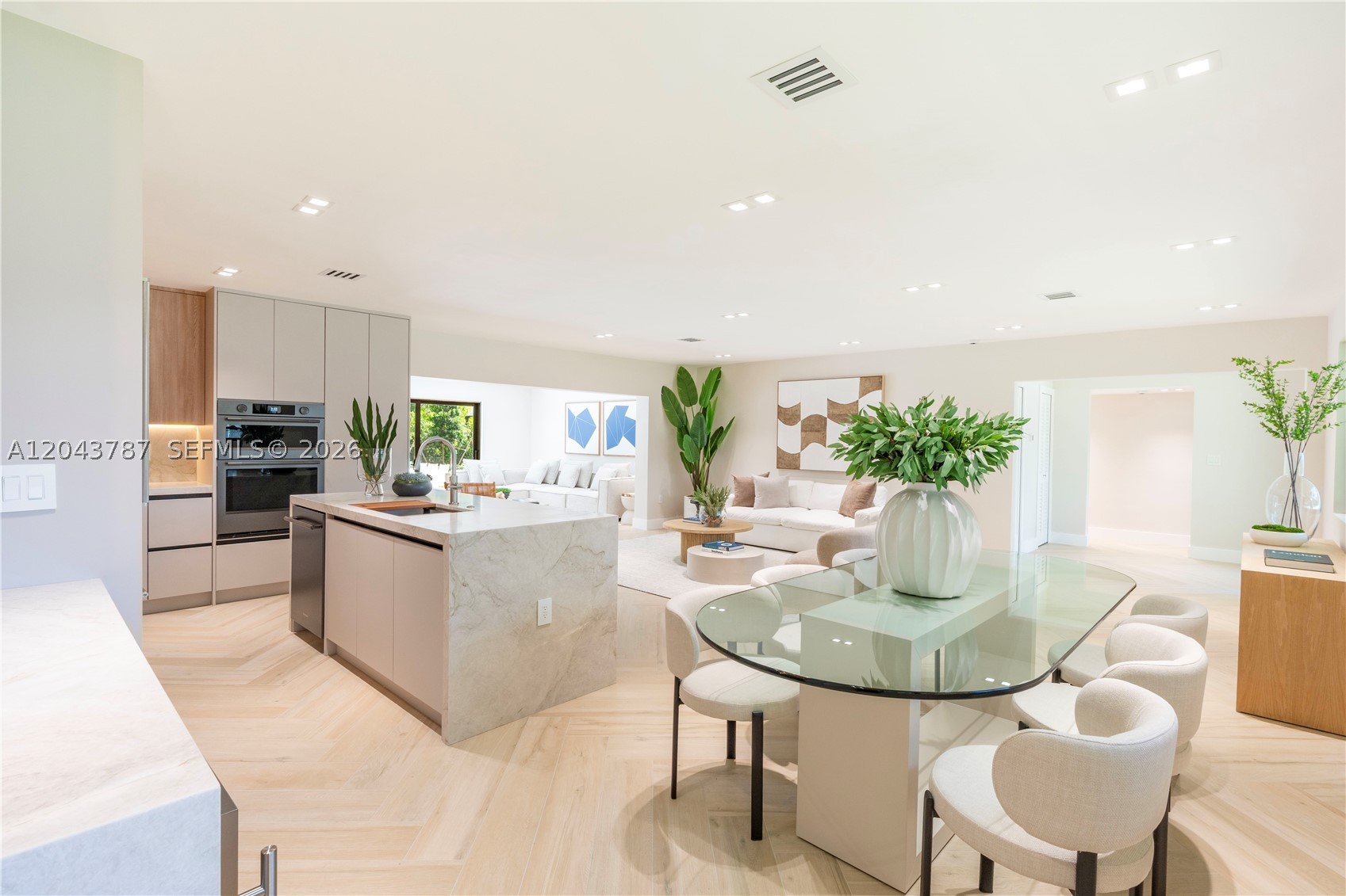 GARDEN GROVES - Residential