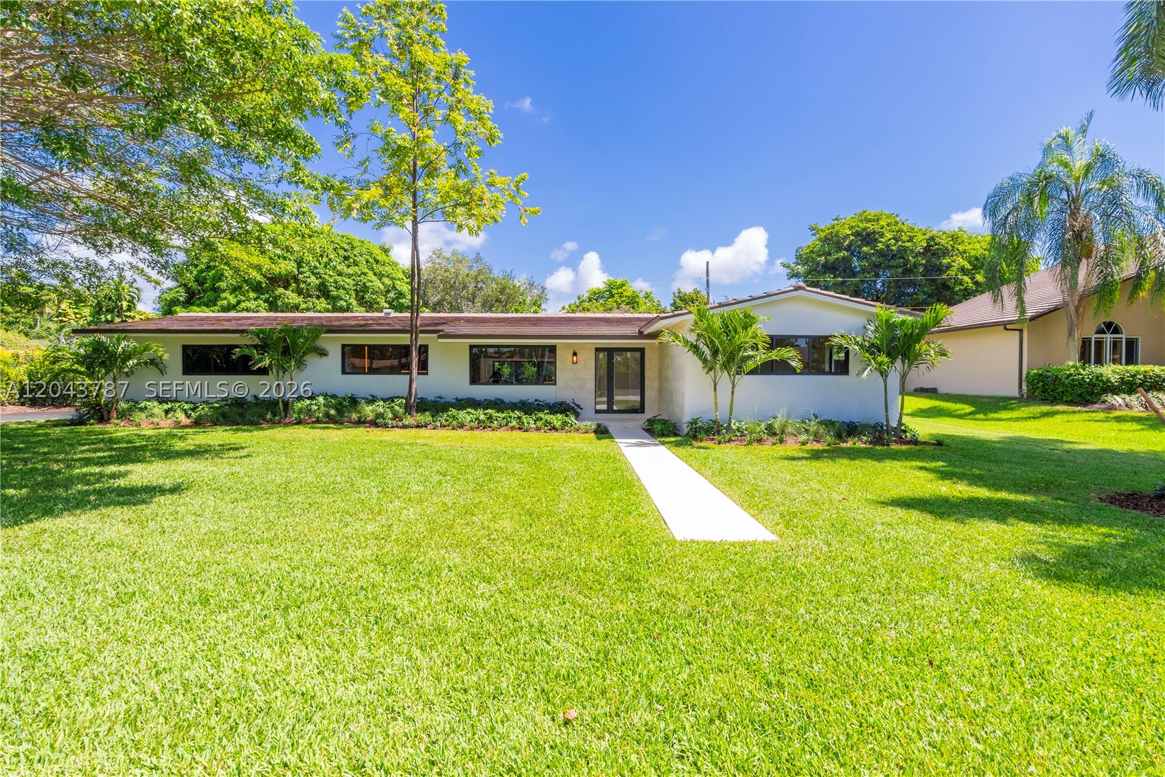 GARDEN GROVES - Residential