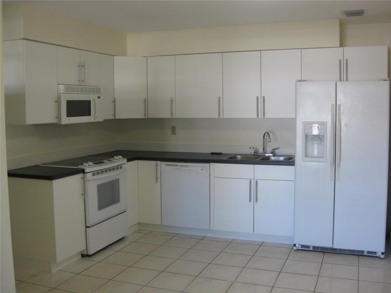 OCEAN BREEZE GARDENS RESU - Residential Lease