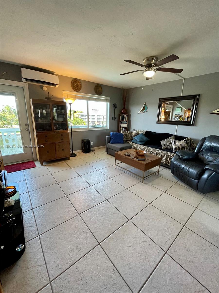 ENVOY APTS CONDO - Residential