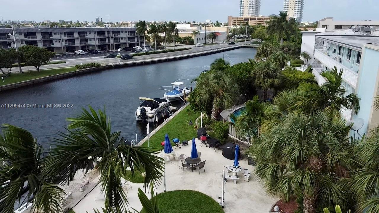 ENVOY APTS CONDO - Residential