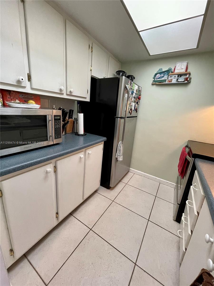 ENVOY APTS CONDO - Residential