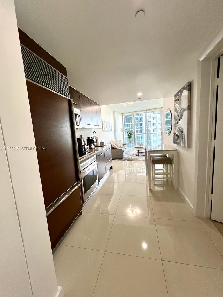 ICON BRICKELL NO TWO - Residential