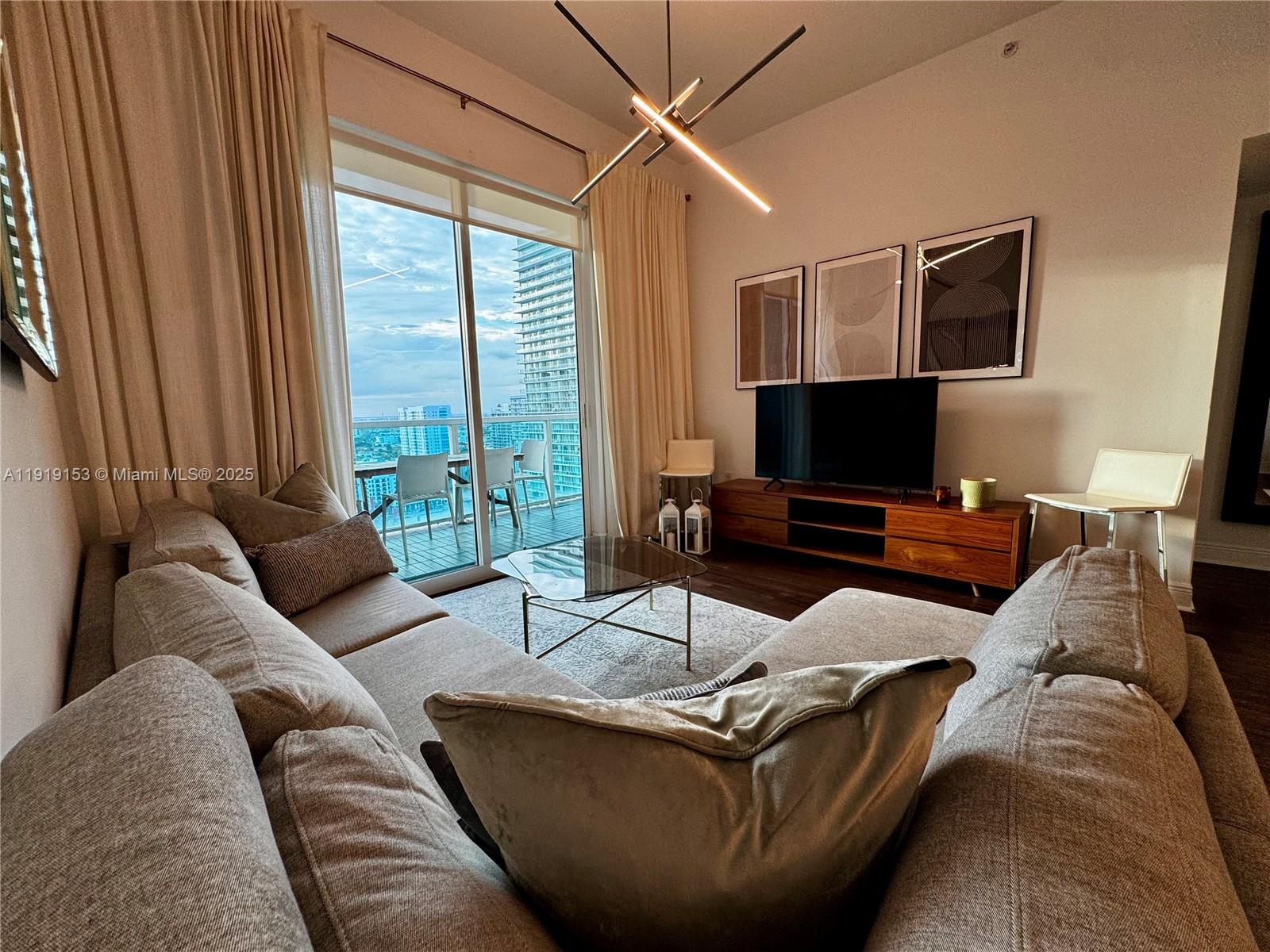 VUE AT BRICKELL CONDO - Residential Lease