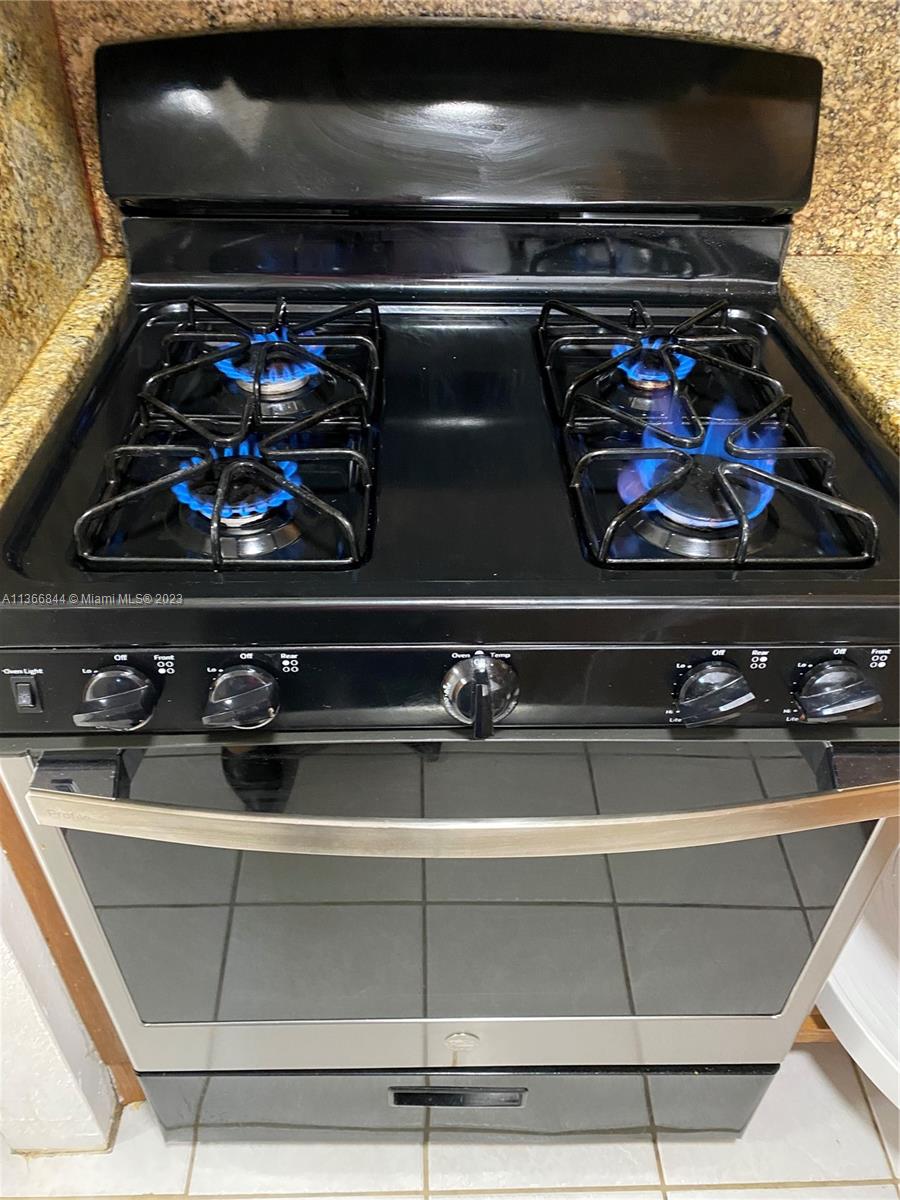 BELLA VILLAS CONDO - Residential Lease