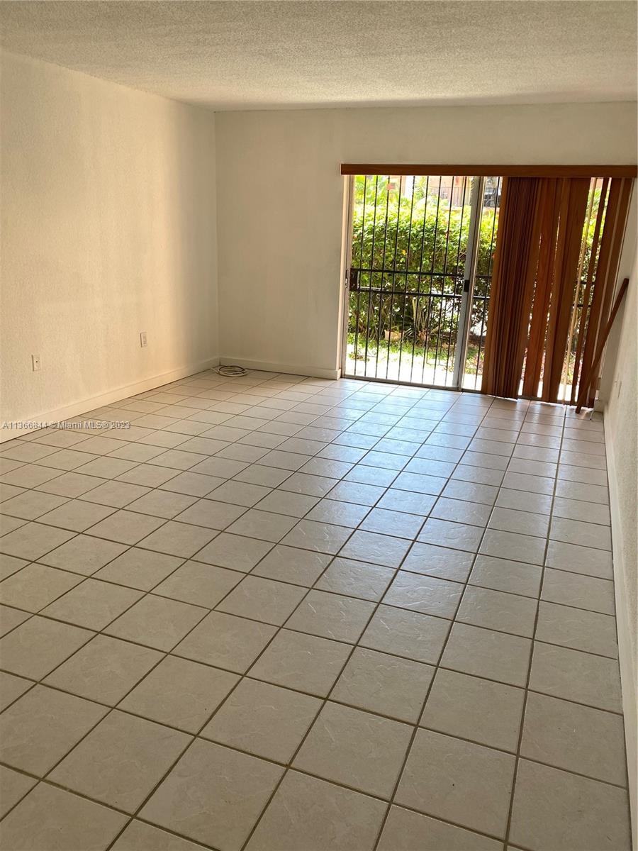 BELLA VILLAS CONDO - Residential Lease