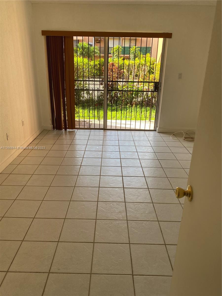BELLA VILLAS CONDO - Residential Lease