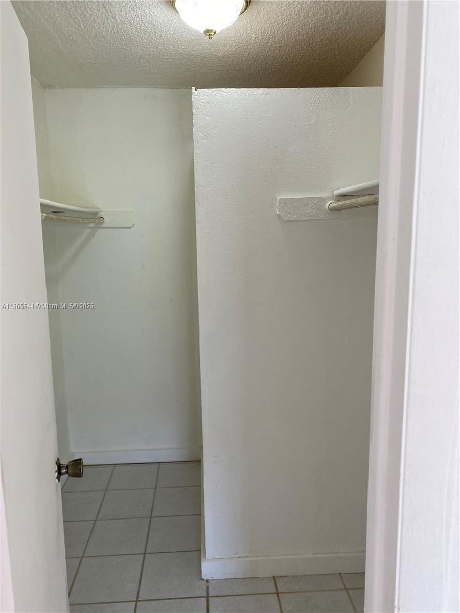 BELLA VILLAS CONDO - Residential Lease