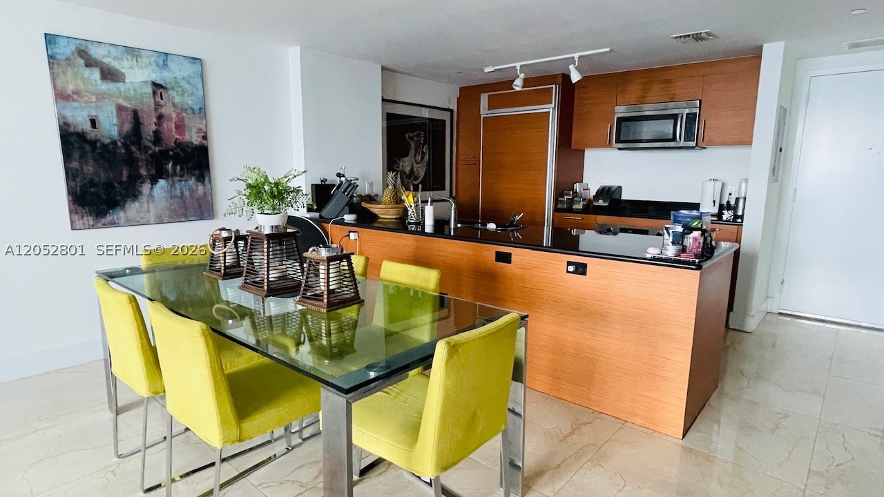 50 BISCAYNE CONDO - Residential
