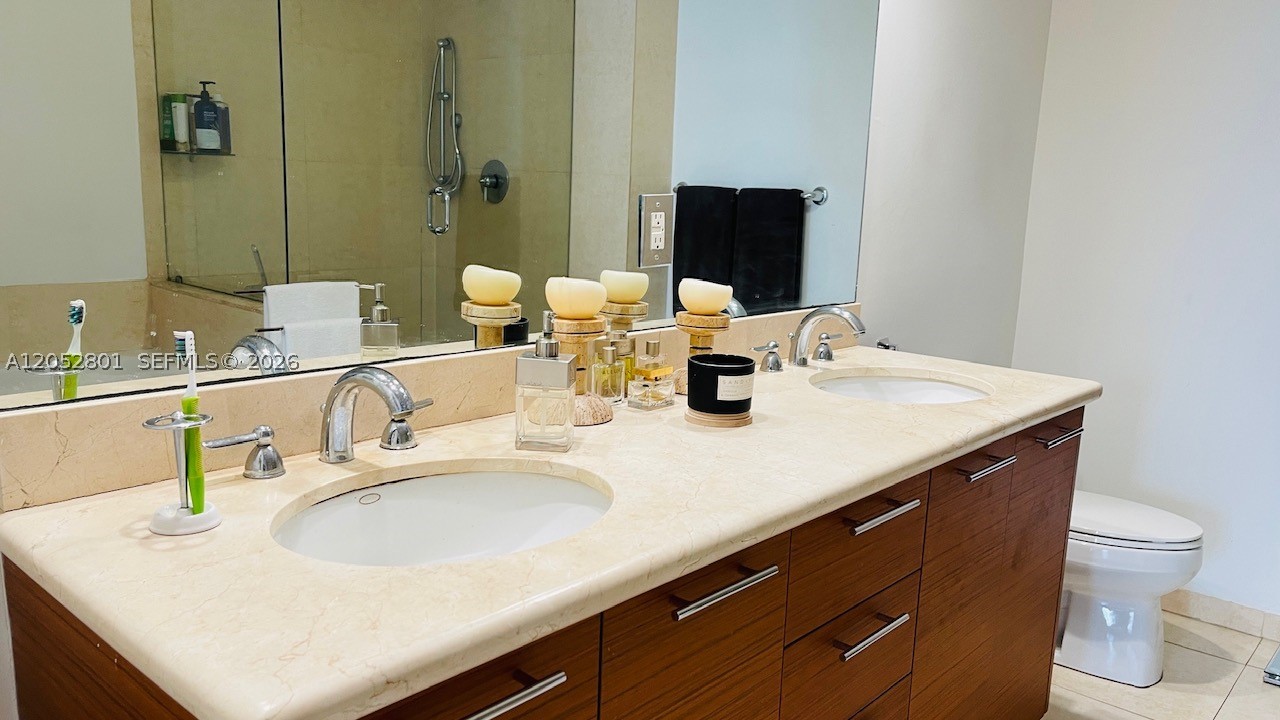 50 BISCAYNE CONDO - Residential