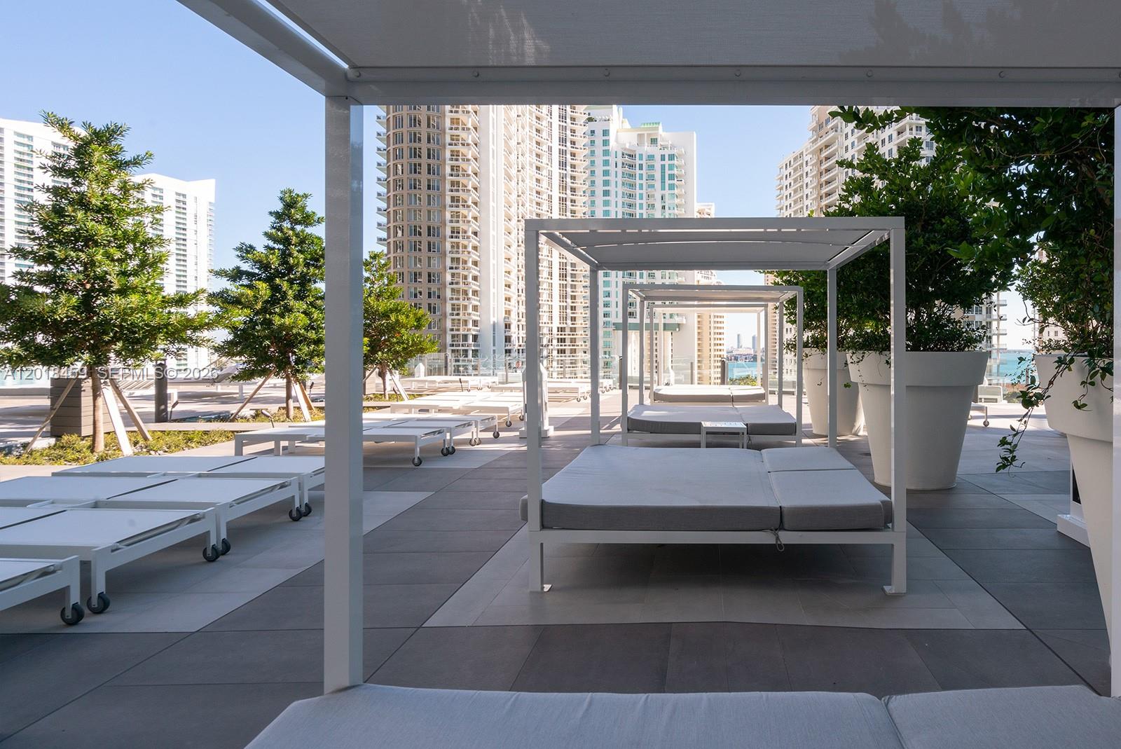 ICON BRICKELL NO TWO - Residential