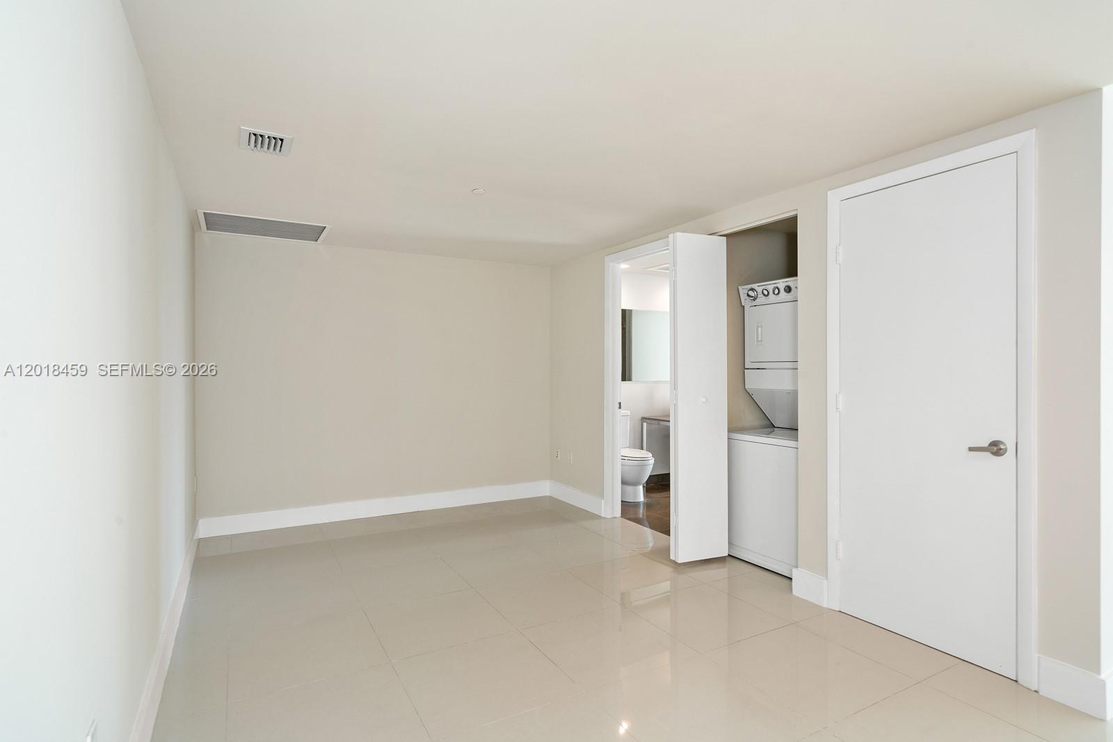 ICON BRICKELL NO TWO - Residential