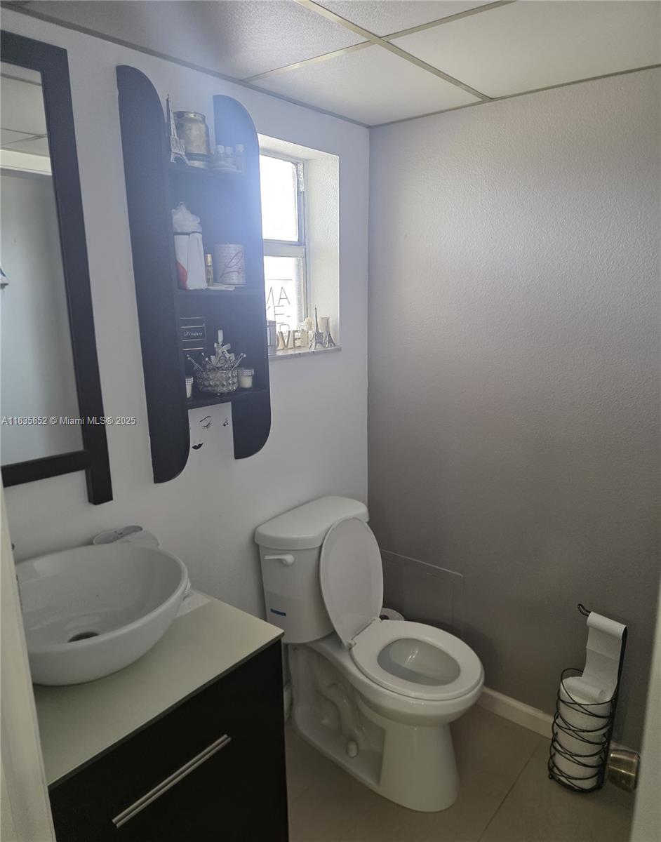 SUNRISE LAKES PHASE III - Residential