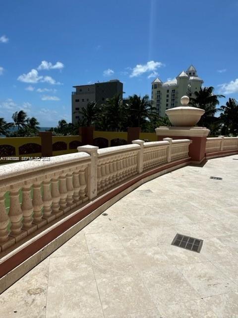 PALMS TOWER ONE CONDO - Residential