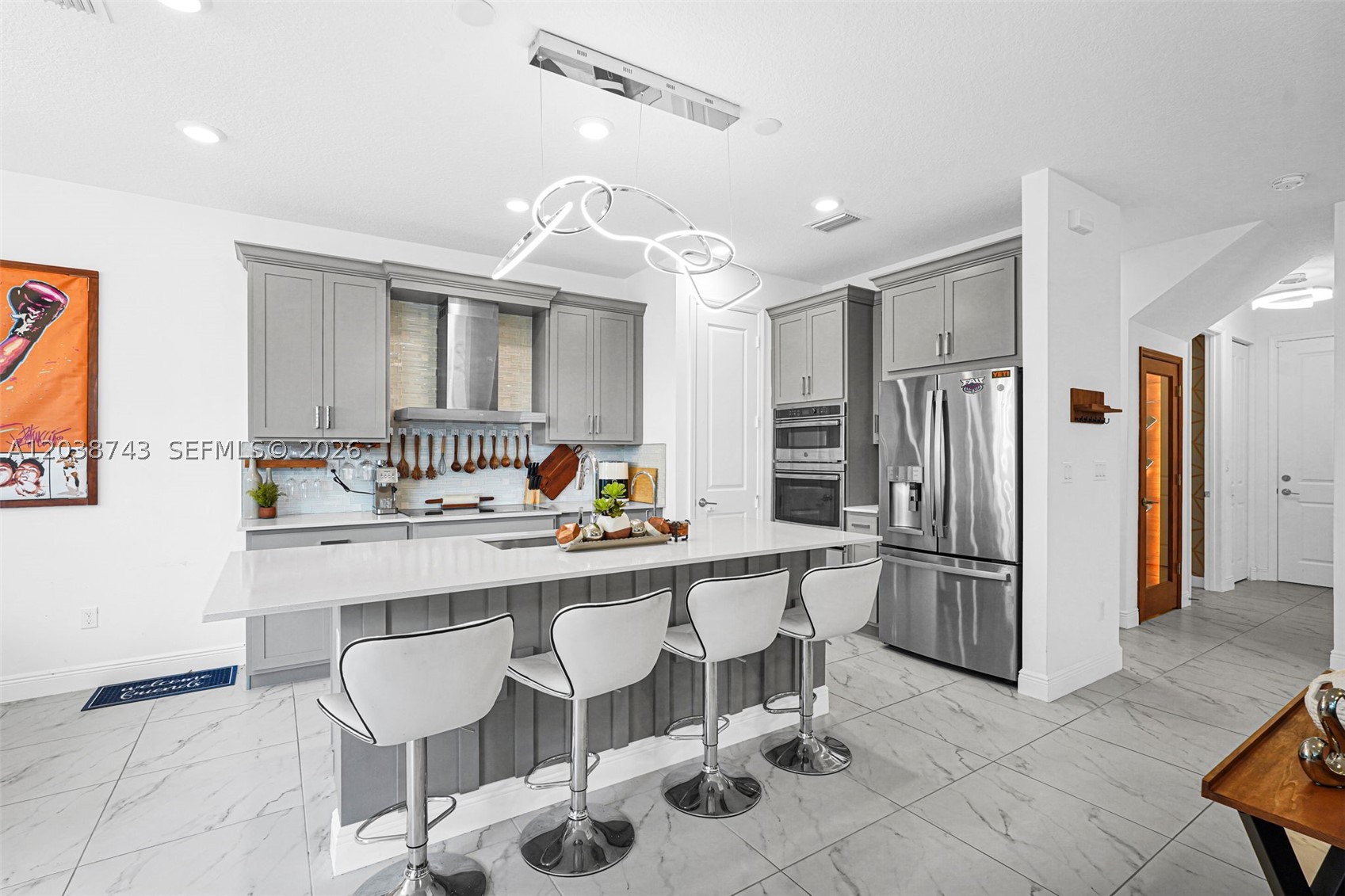 CRYSTAL LAKE 1ST SEC - Residential Lease