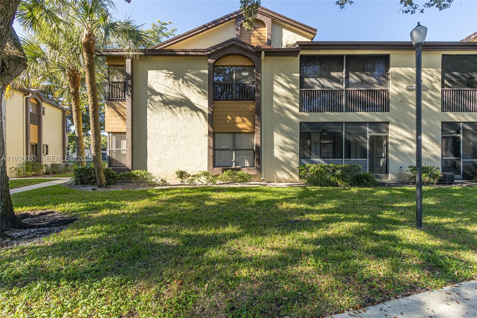 BAYWOOD VILLAGE III-B - Residential