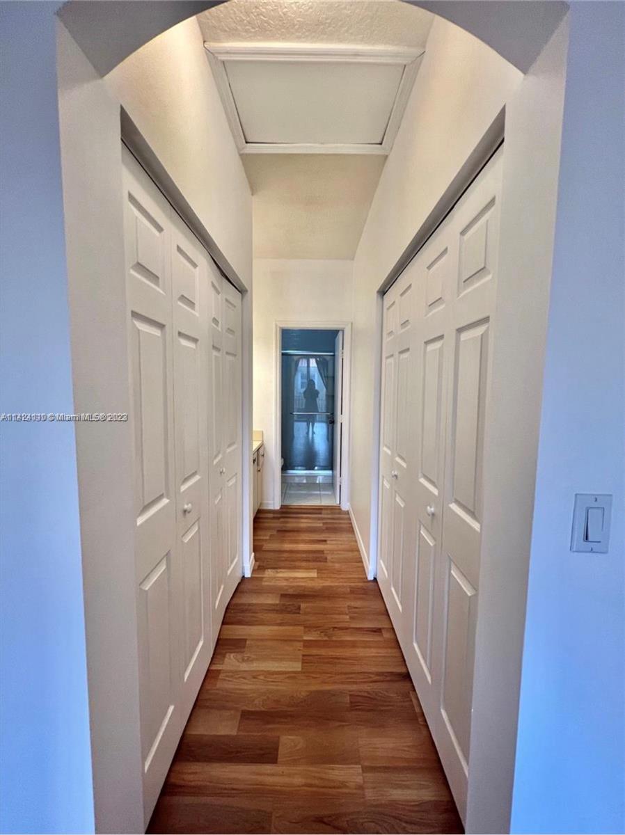 VILLAS AT HARBOR ISLES CO - Residential