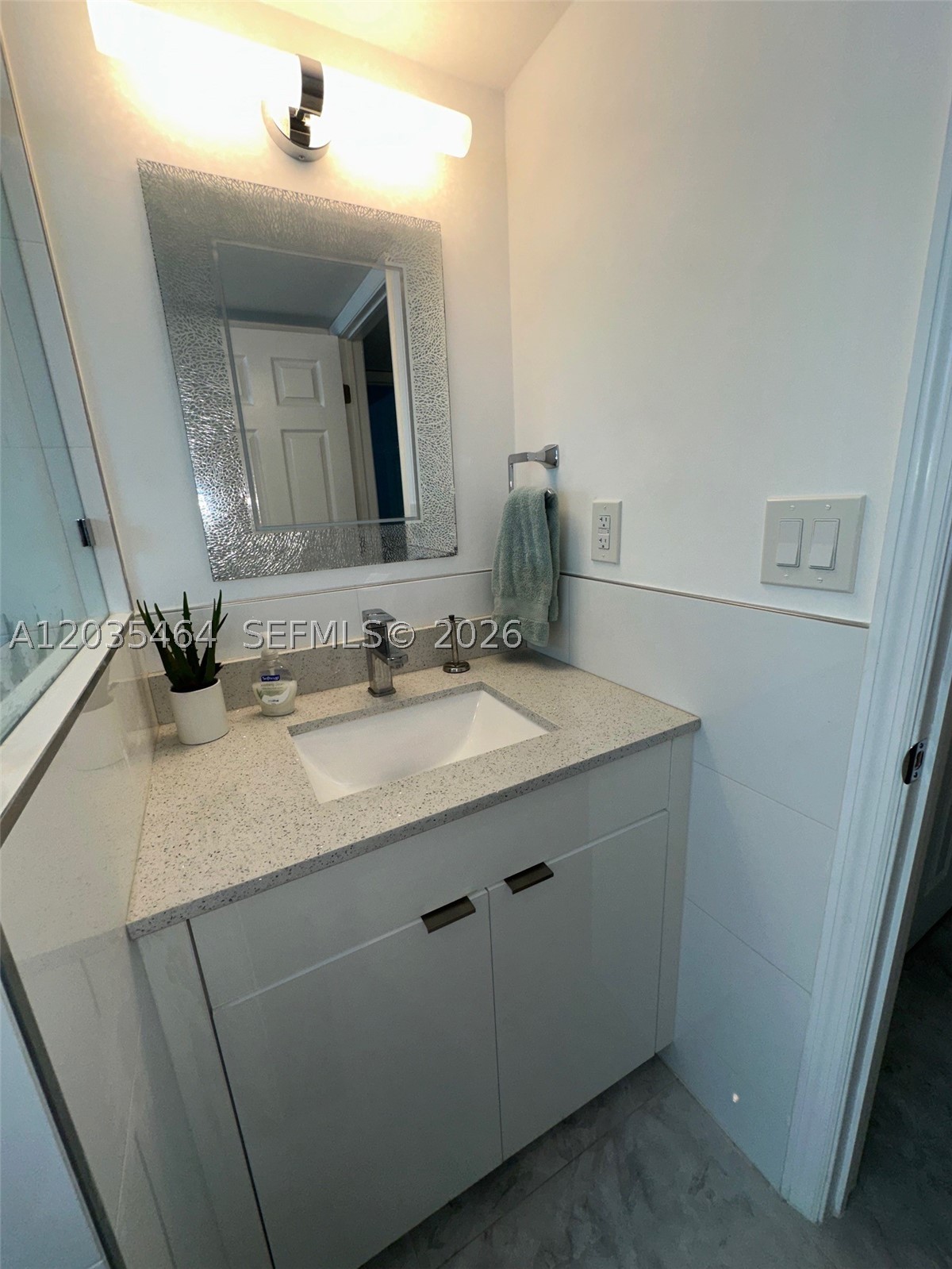 JAMES CENTRAL TOWERS COND - Residential Lease
