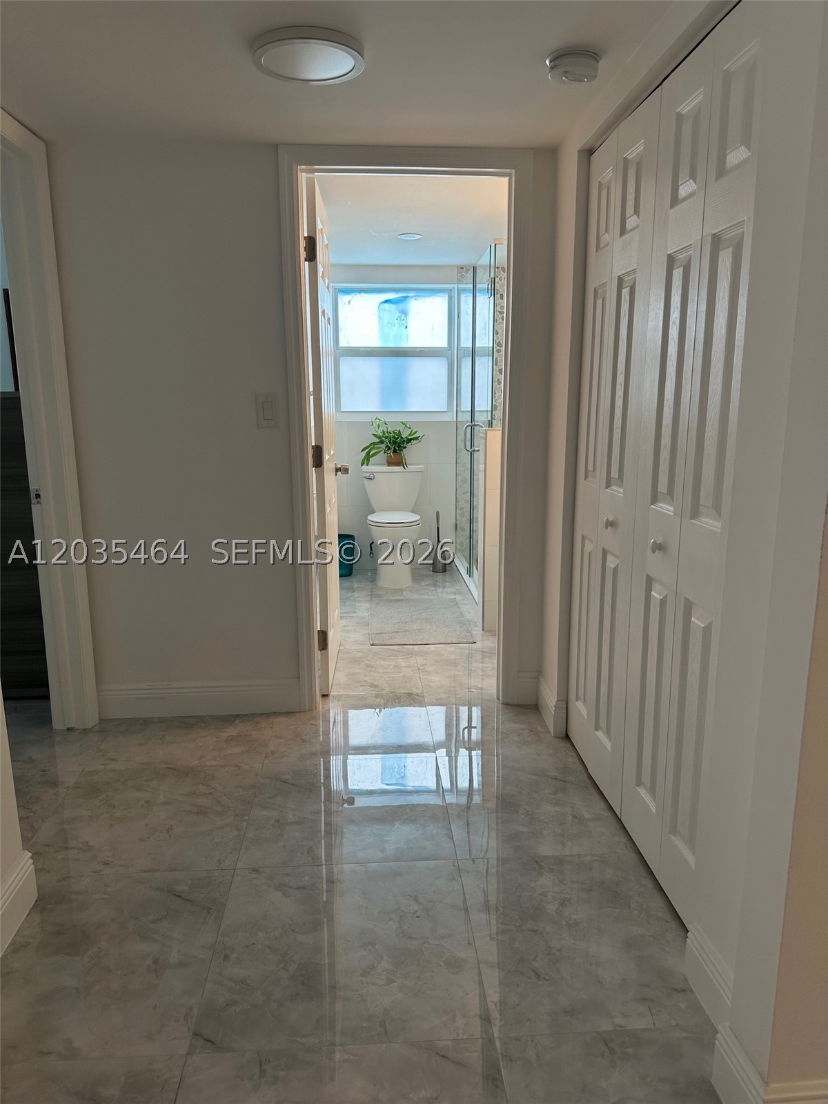 JAMES CENTRAL TOWERS COND - Residential Lease