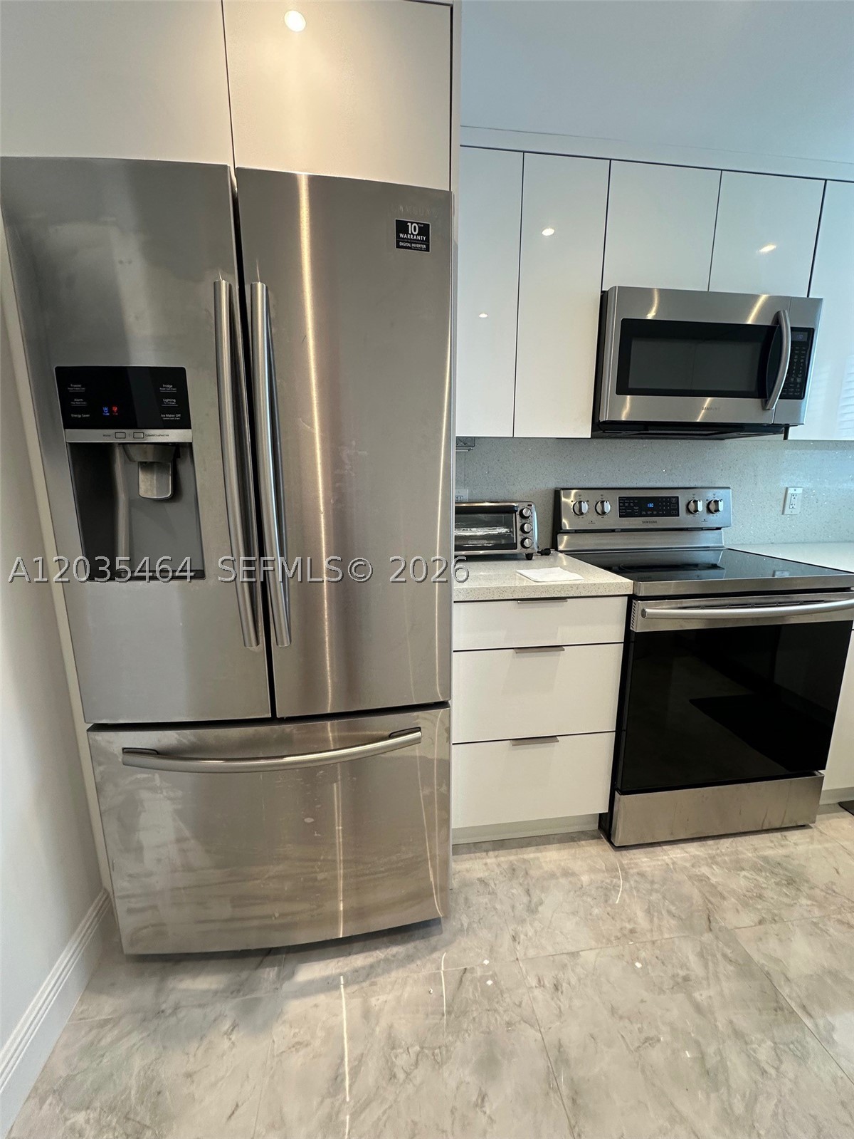 JAMES CENTRAL TOWERS COND - Residential Lease