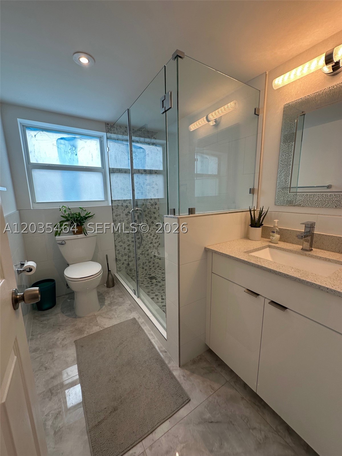 JAMES CENTRAL TOWERS COND - Residential Lease