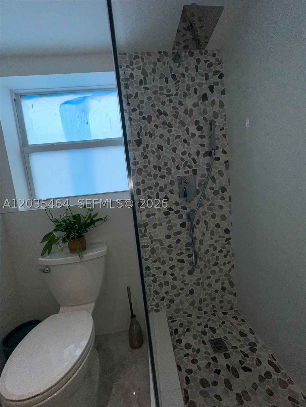 JAMES CENTRAL TOWERS COND - Residential Lease