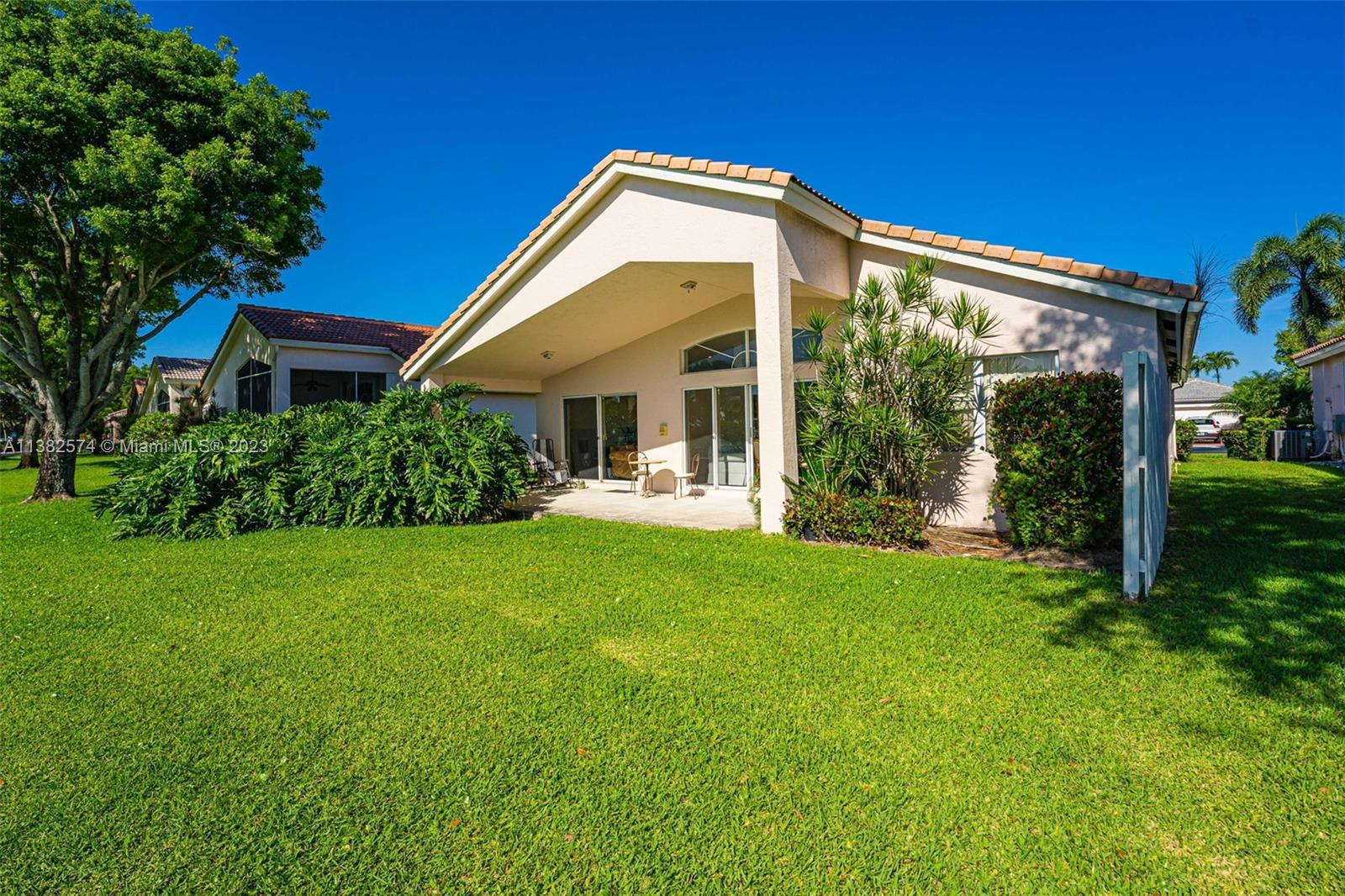 CORAL LAKES IV - Residential