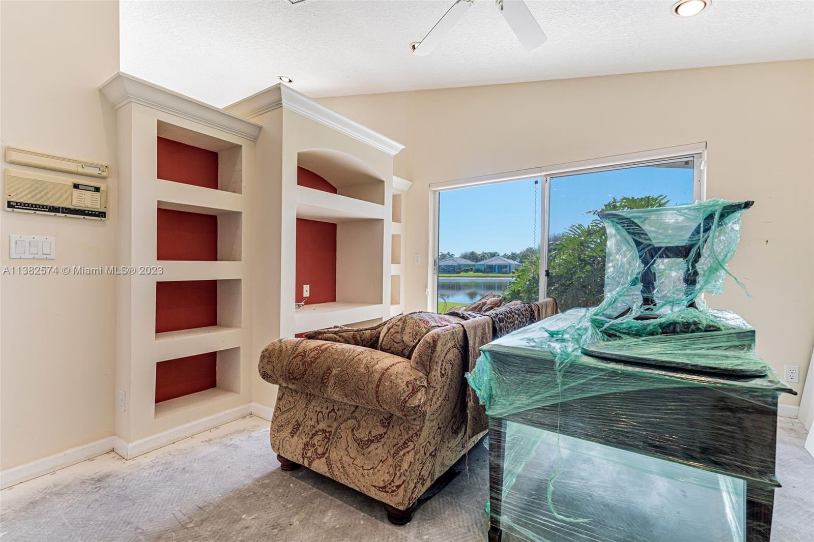 CORAL LAKES IV - Residential