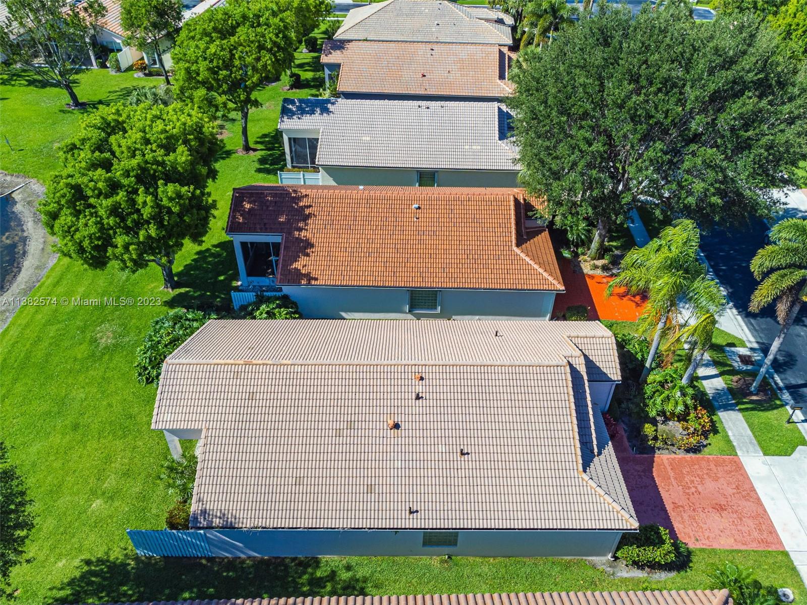 CORAL LAKES IV - Residential