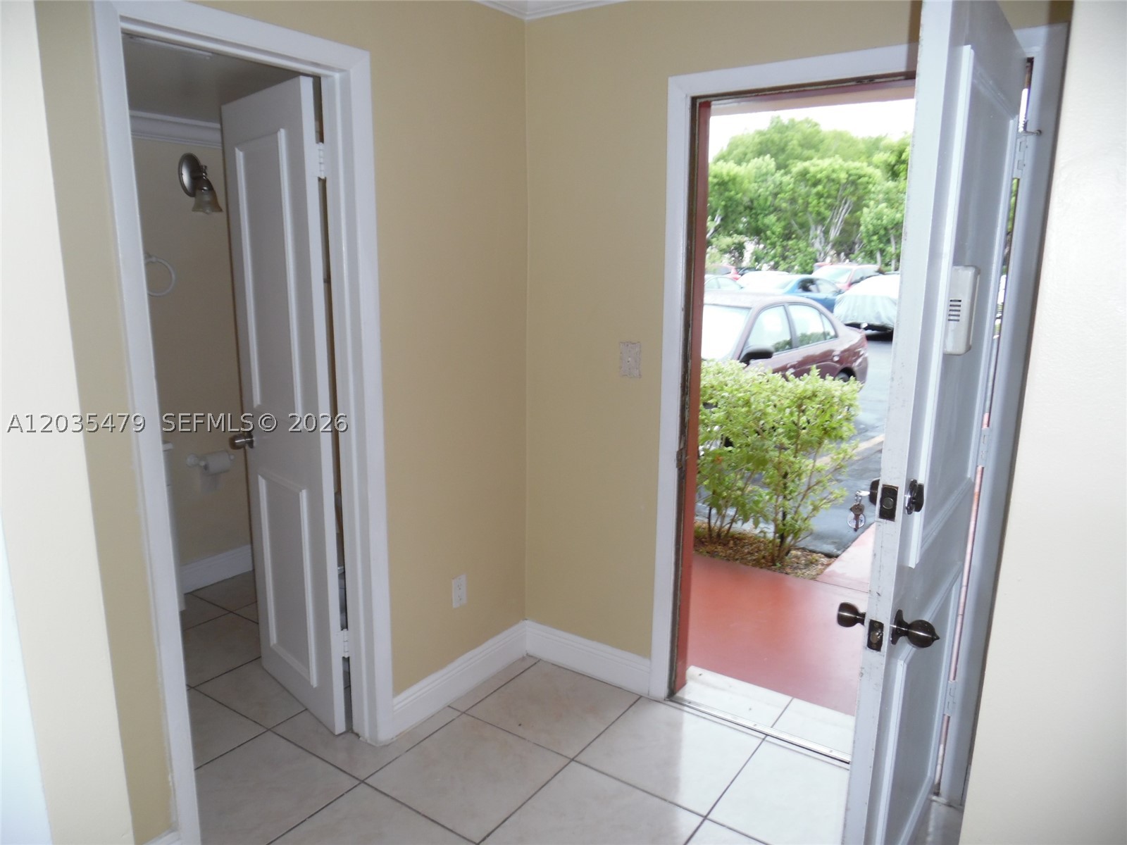 ROLLING GREEN CONDO C - Residential