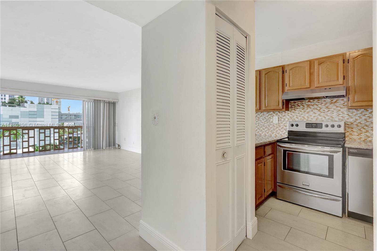 RIVIERA TOWERS CONDO - Residential
