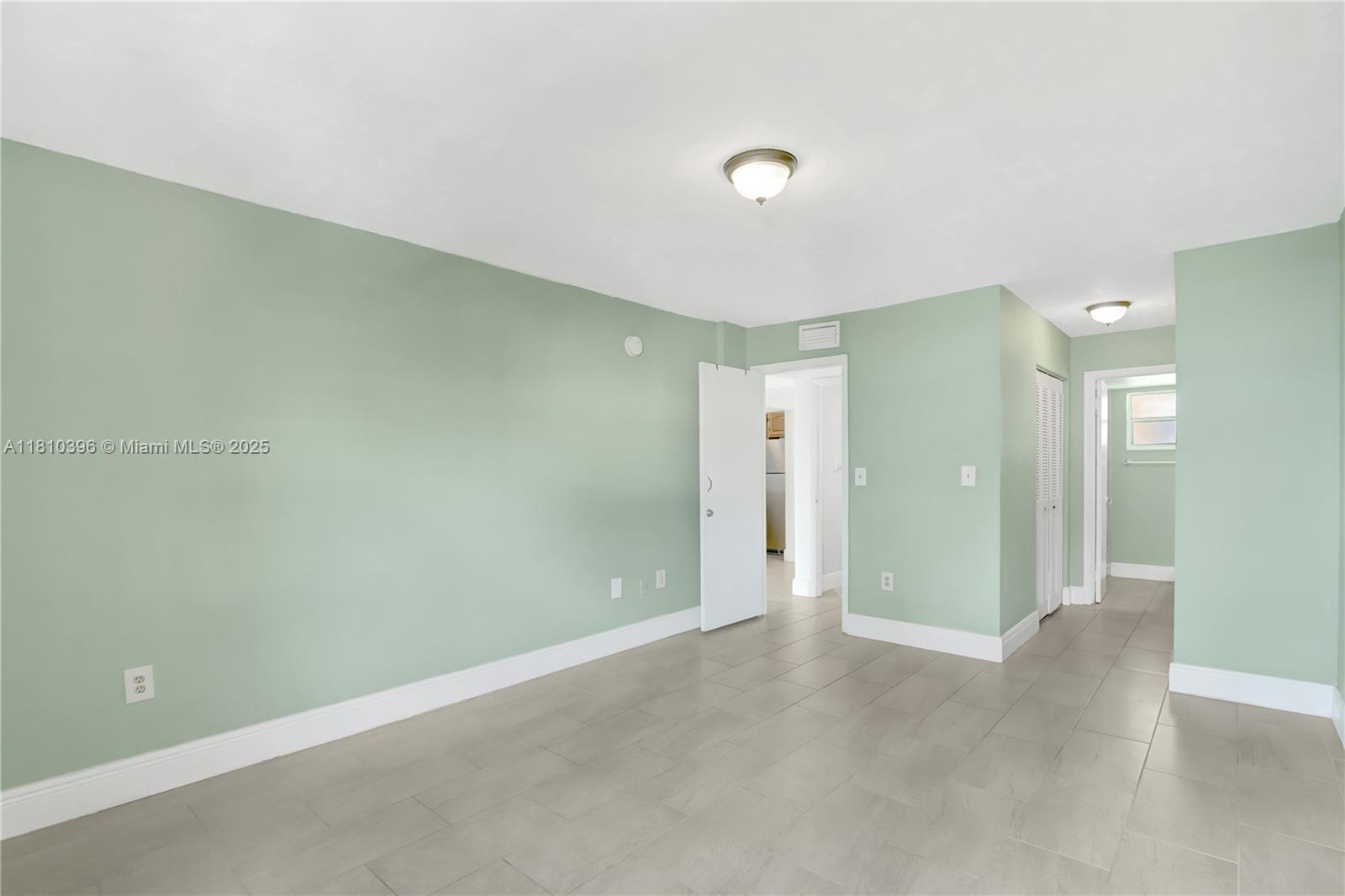 RIVIERA TOWERS CONDO - Residential