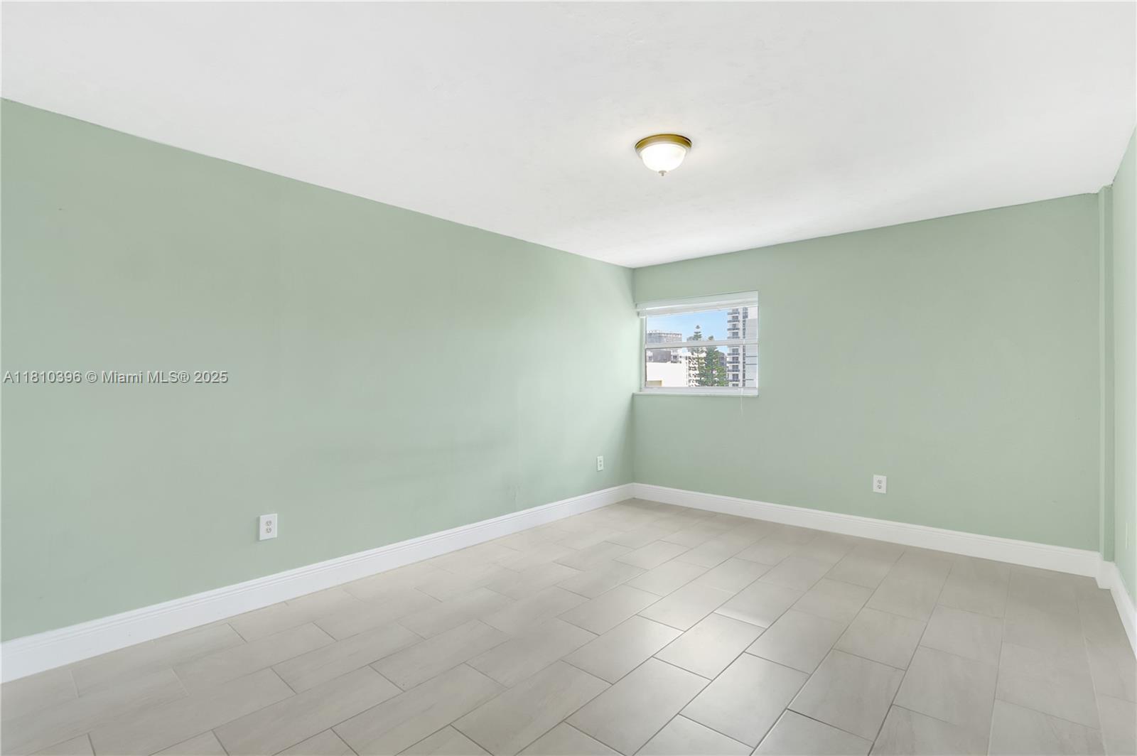 RIVIERA TOWERS CONDO - Residential