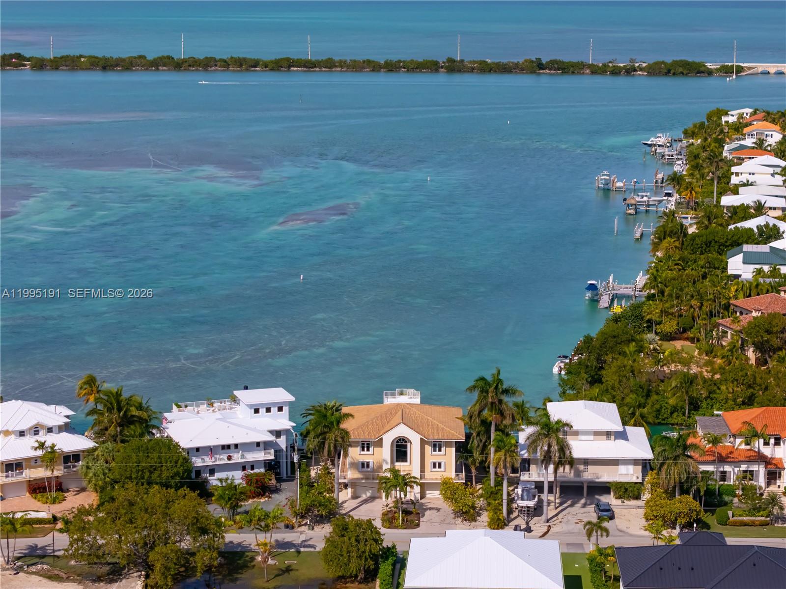 PLANTATION ISLAND - Residential
