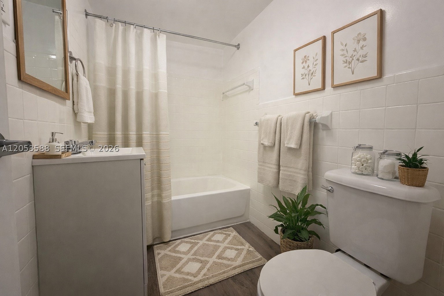 CITY OF MIAMI SOUTH - Residential Lease