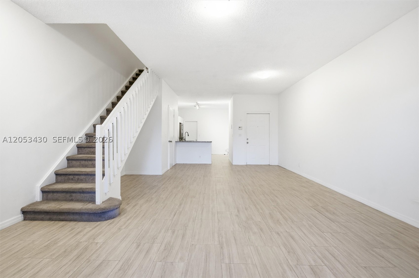 SECTORS 3 & 4 BOUNDARY PL - Residential Lease