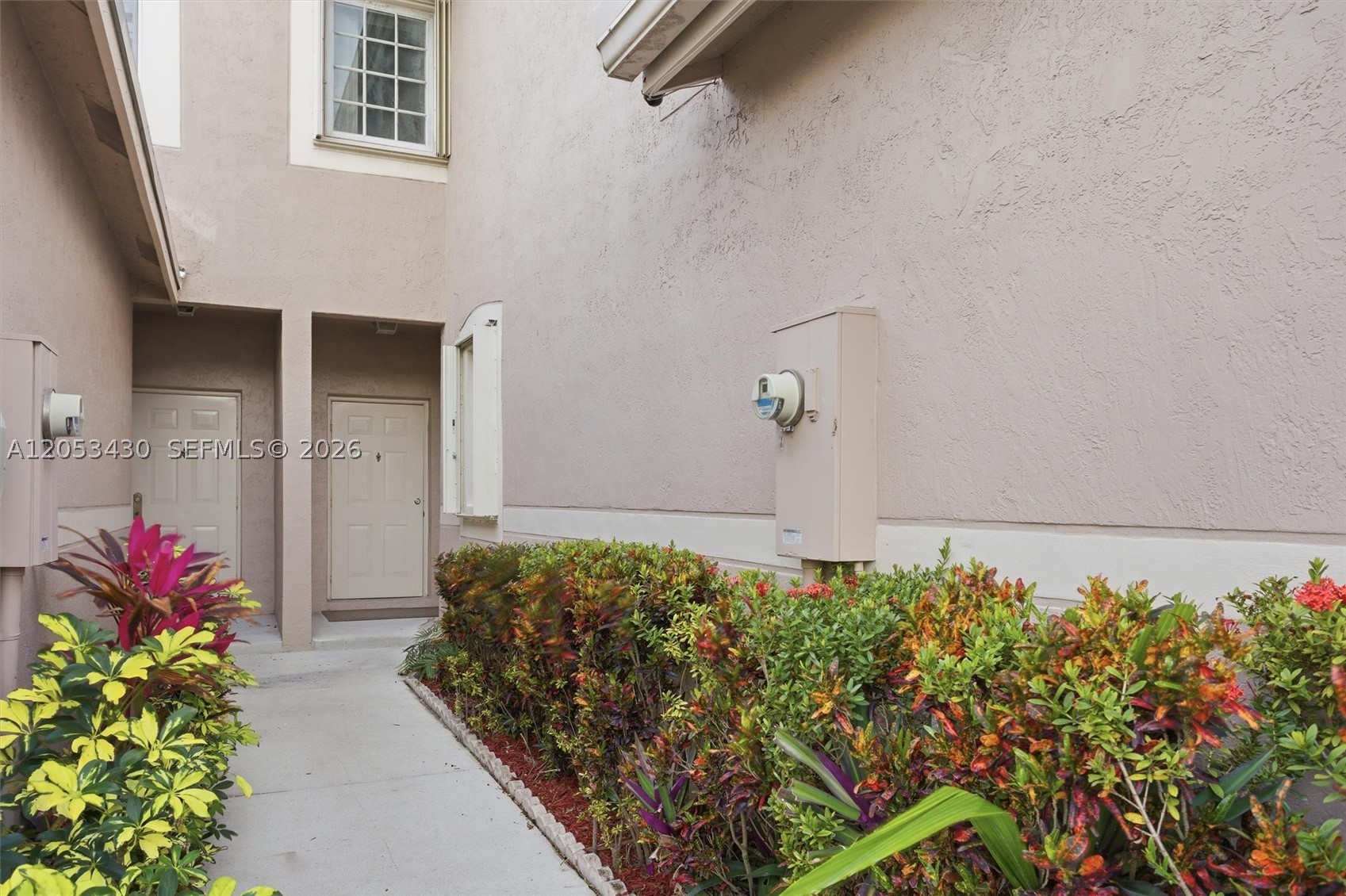 SECTORS 3 & 4 BOUNDARY PL - Residential Lease