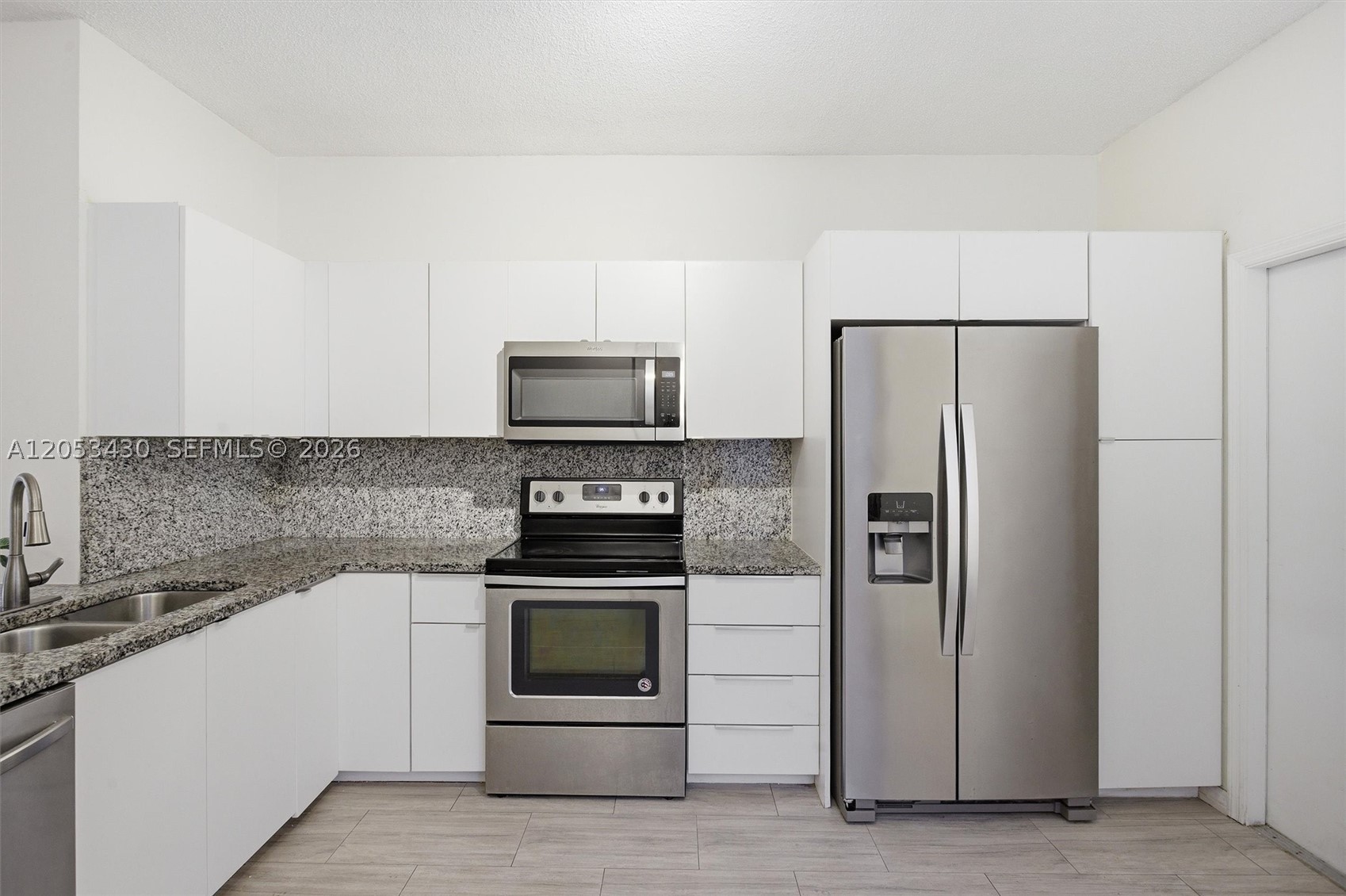 SECTORS 3 & 4 BOUNDARY PL - Residential Lease