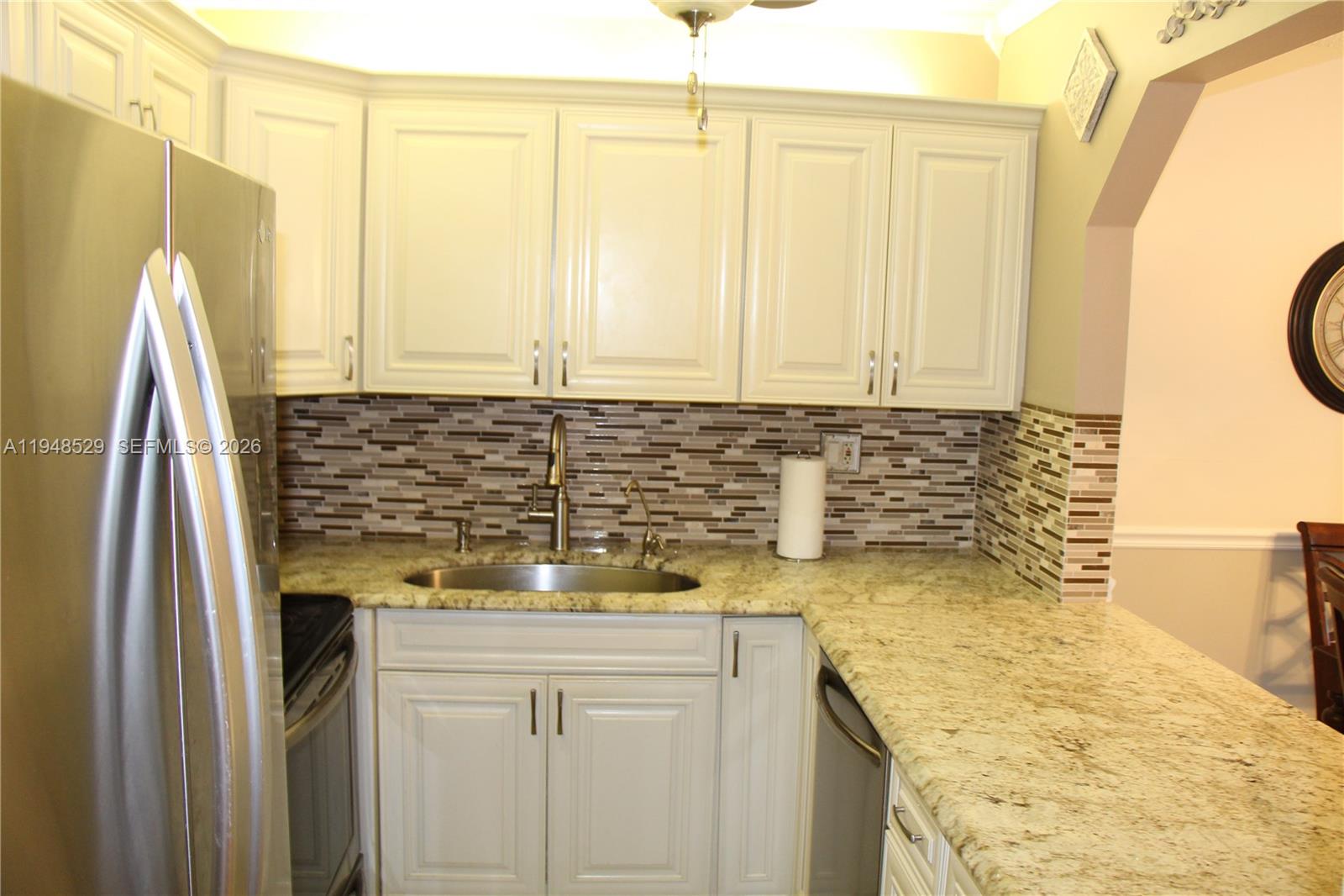 MEADOWS CONDO - Residential