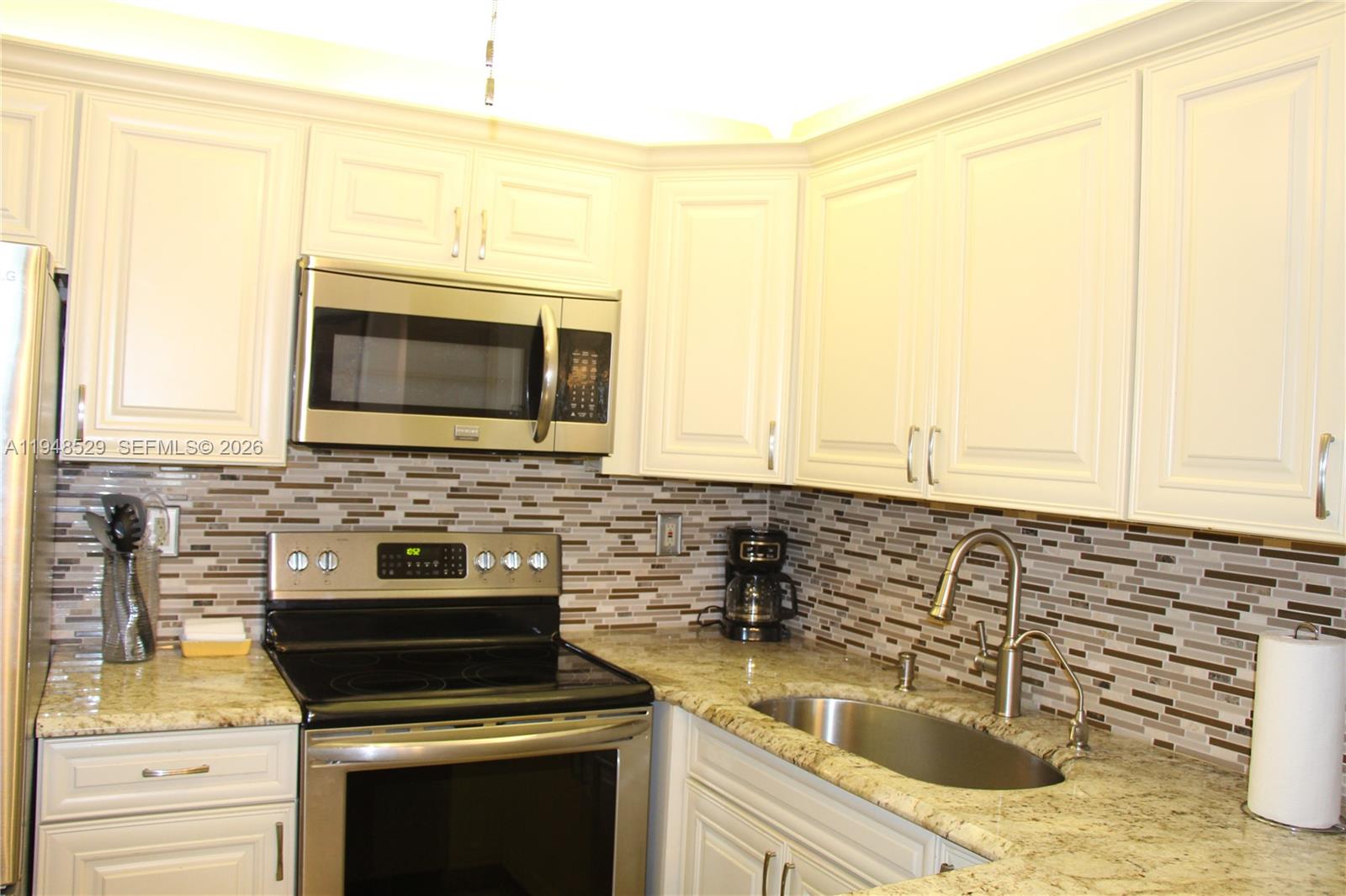 MEADOWS CONDO - Residential