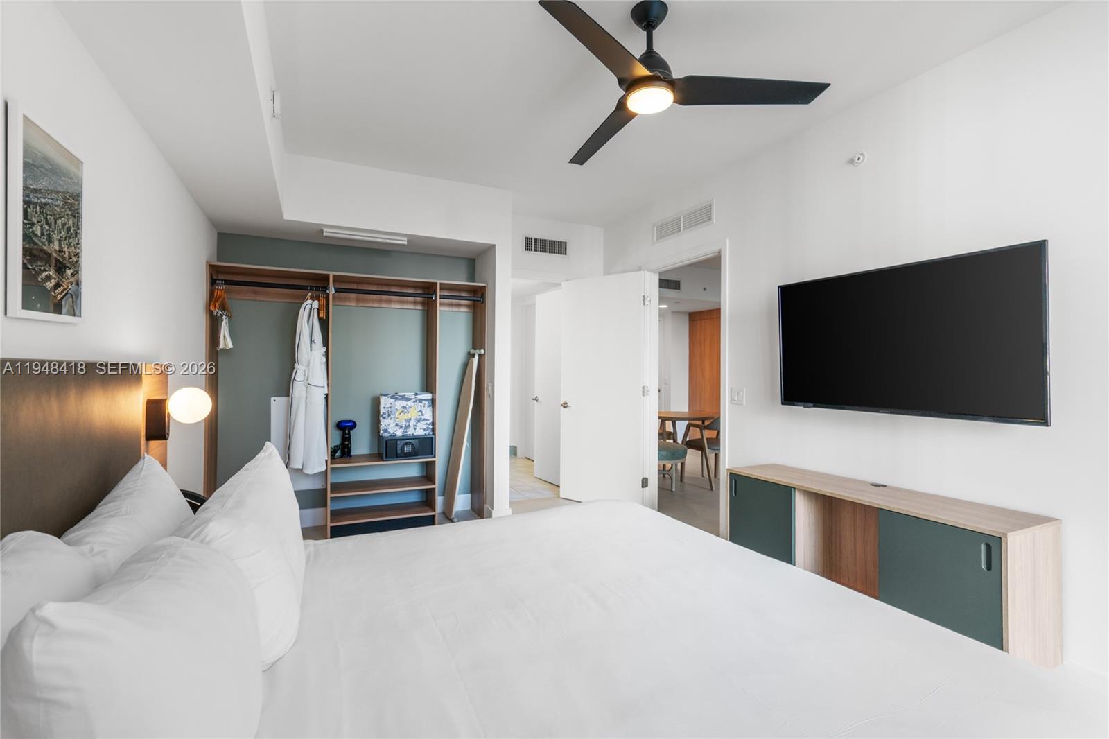 GALE CONDO HOTEL AND RESID - Residential