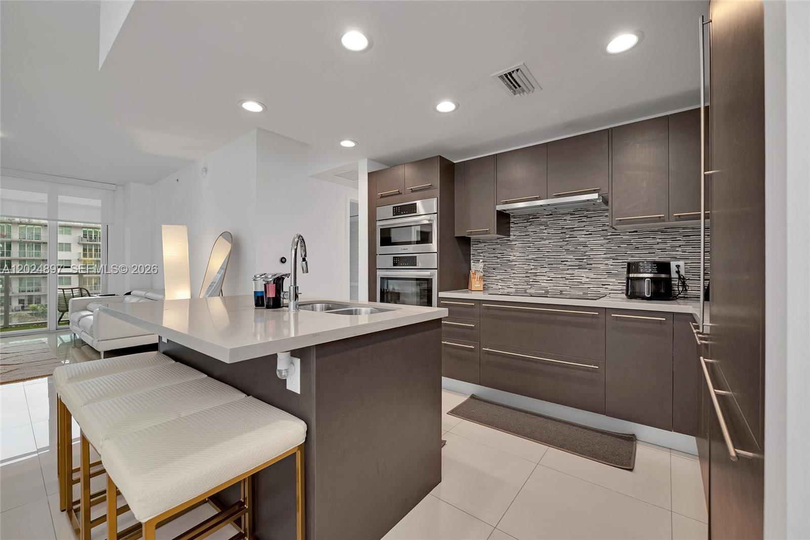GRAND BAY COMMONS SOUTH - Residential