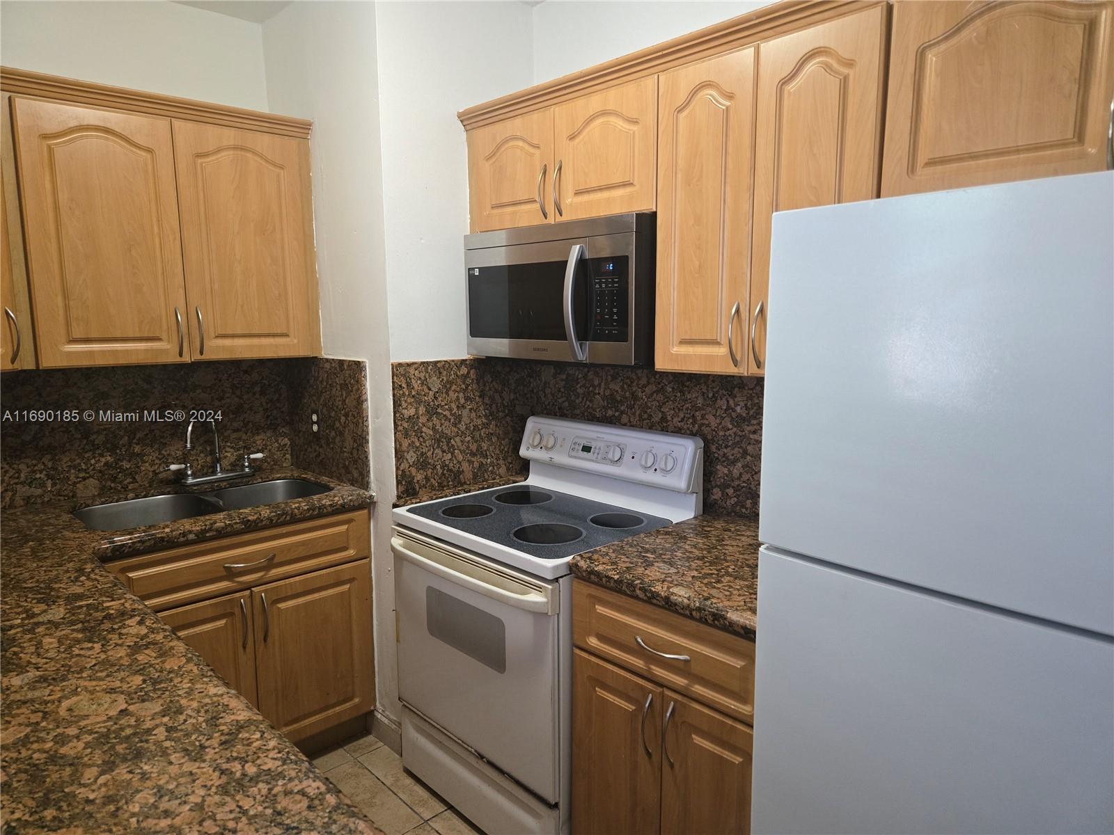 HIALEAH 13TH ADDN AMD PL - Residential