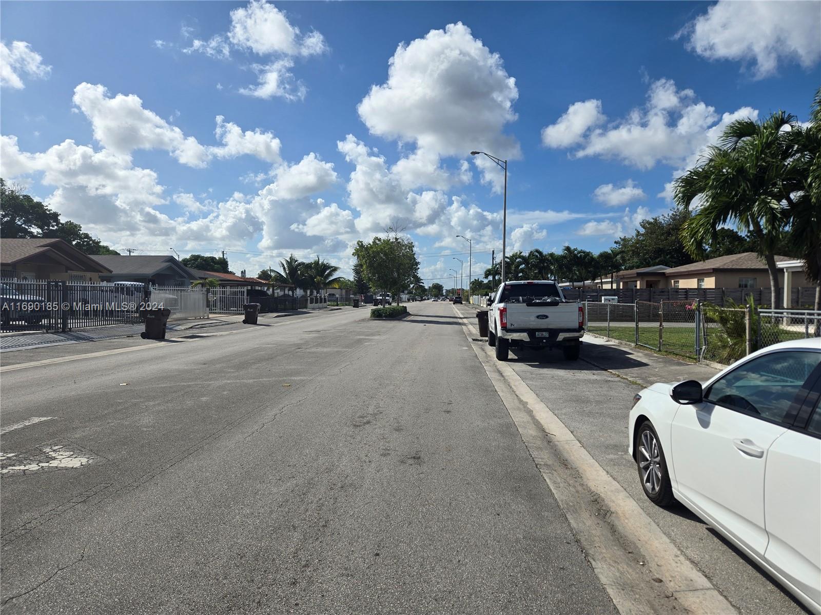 HIALEAH 13TH ADDN AMD PL - Residential