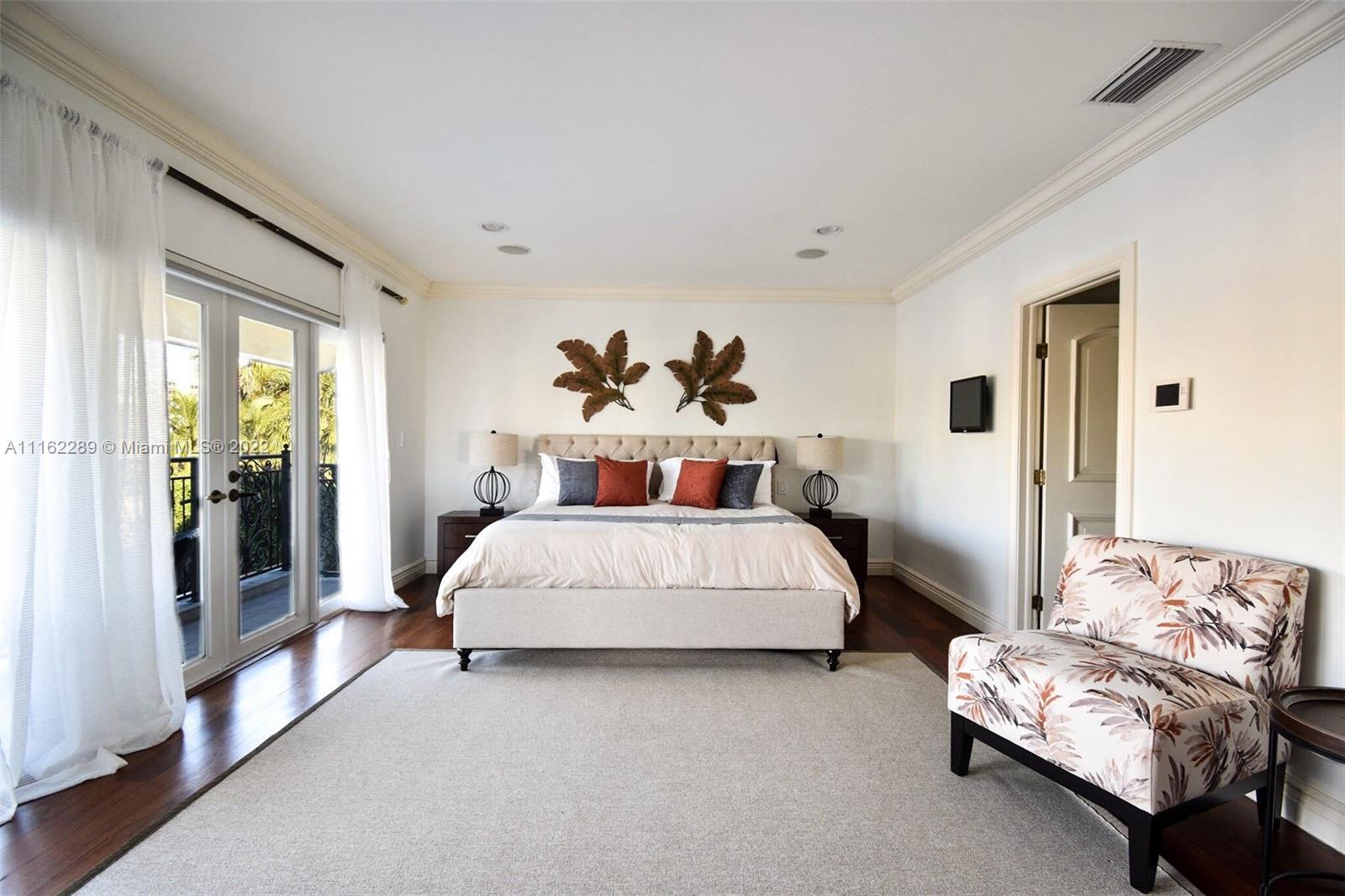 EASTERN SHORES - Residential