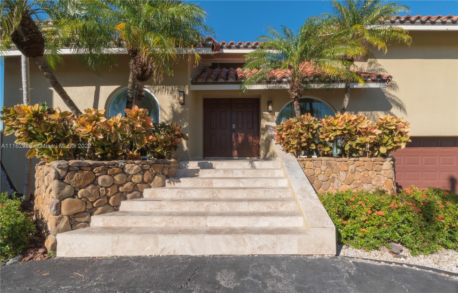 EASTERN SHORES - Residential