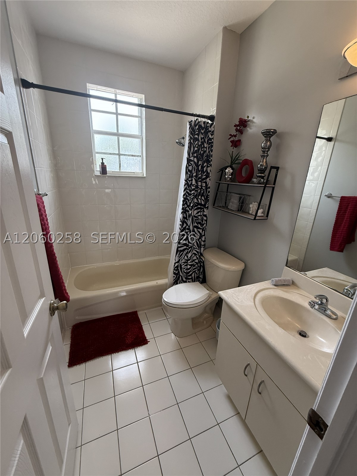 KENDALL COUNTRY ESTATES - Residential
