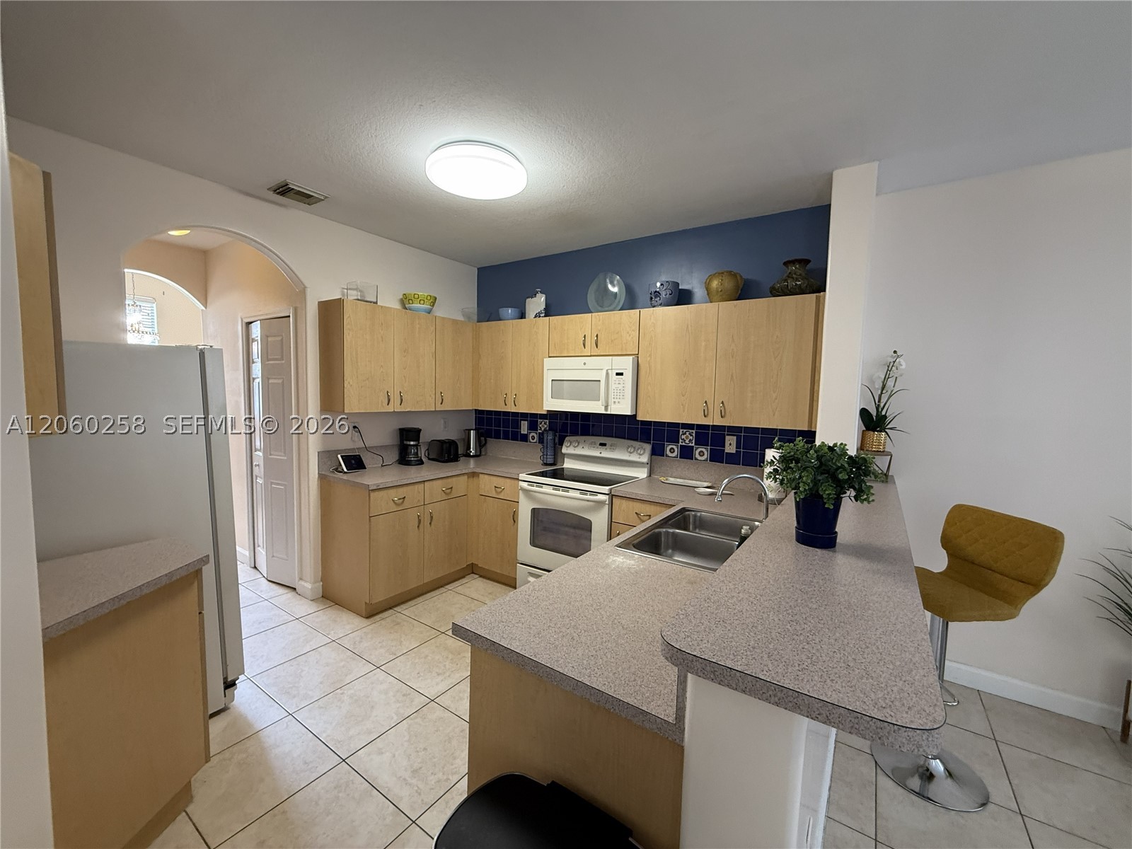 KENDALL COUNTRY ESTATES - Residential