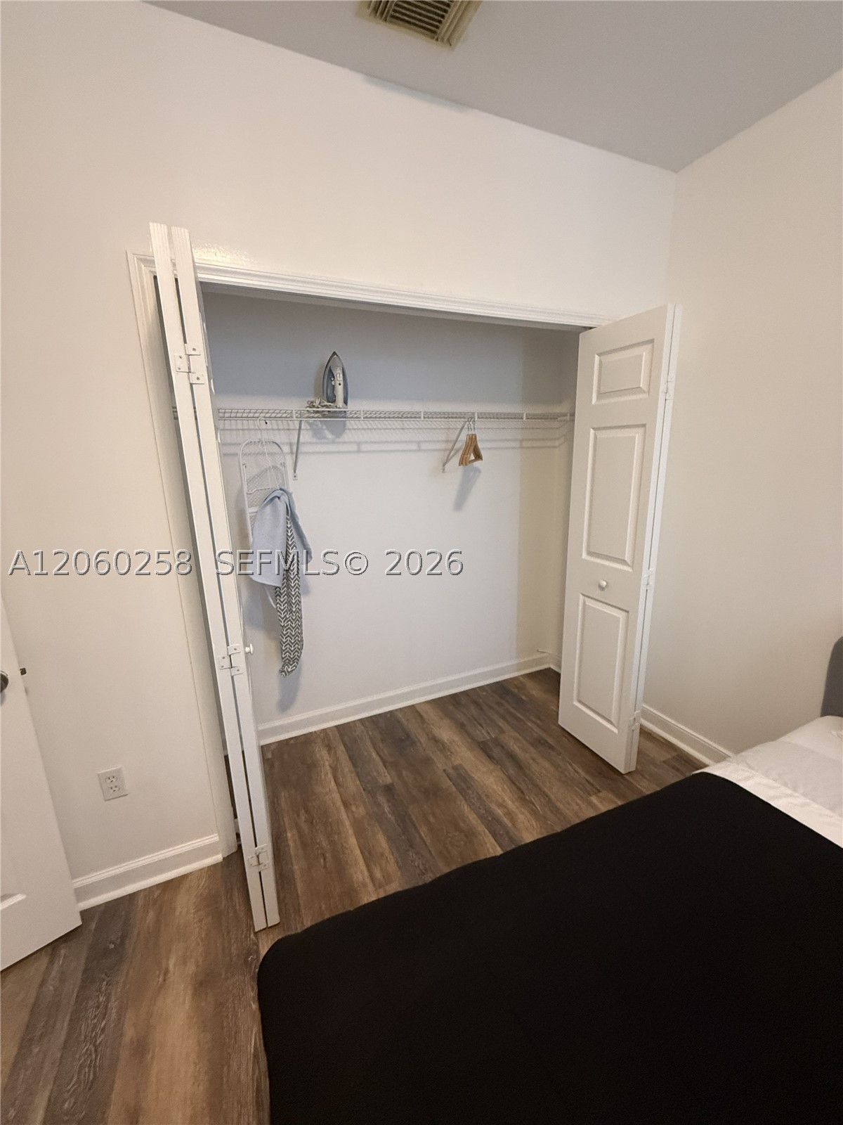 KENDALL COUNTRY ESTATES - Residential