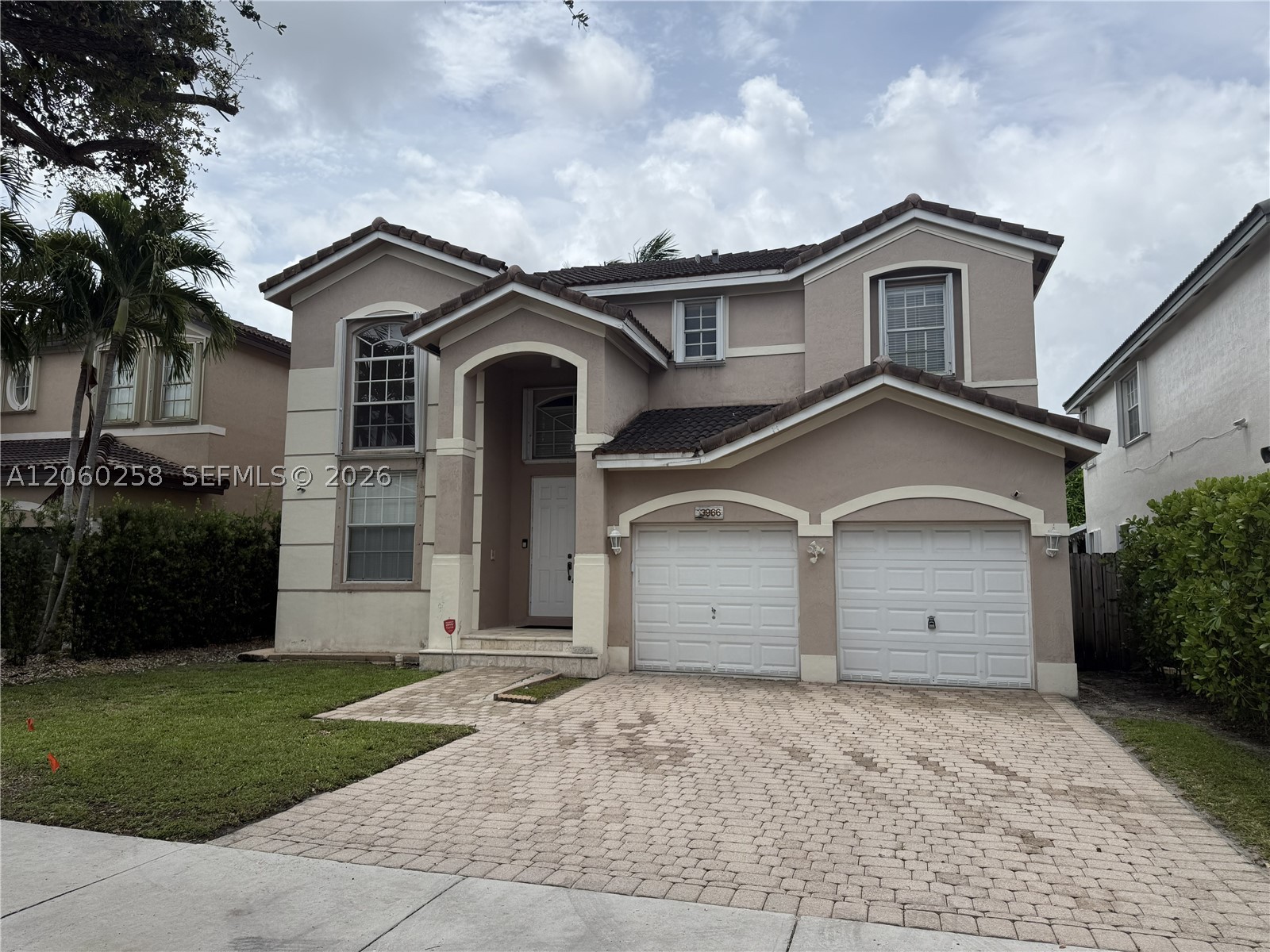 KENDALL COUNTRY ESTATES - Residential